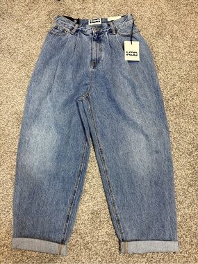 High-Waist Cropped Women's Barrel-Leg Jeans